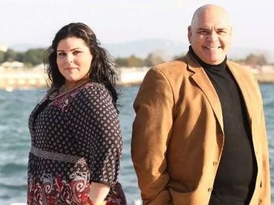 Pelin Öztekin'in son hali dikkat çekti! Ünlü isim kendini plaja attı fotoğraflarındaki o detay herkesi şoke etti