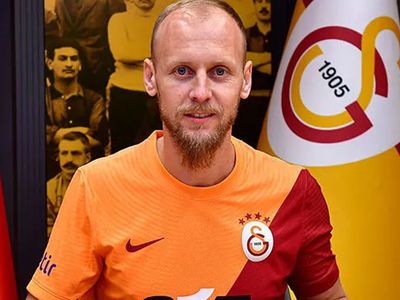 Süper Lig'e yükselme başarısı gösteren Ümraniyespor, transferde gözüne Galatasaraylı Semih Kaya'yı kestirdi!