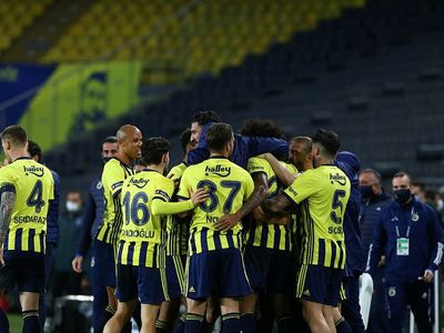 Fenerbahçe’de Adana Demirspor Maçı Öncesi Büyük Eksiklikler!