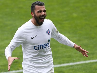 Galatasaray'ın Yeni Transferi Aytaç Kara, Altay'a Gidiyor!