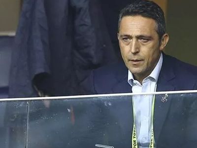 Fenerbahçe'nin Kayserispor'a Türkiye Kupası'nda Elenmesi Sonrası Ali Koç Soyunma Odasına İndi!