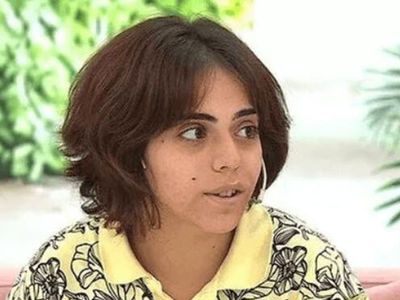 Esra Erol ile ünlenmişti! Zihinsel engelli Fatma'nın yeni videosu ortaya çıktı! Kocasıyla pozlarını paylaşan Fatma bu kez sınırı aştı