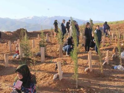 Deprem bölgesinden gelen görüntüler herkesi duygulandırdı: Türkiye’nin en buruk bayramı