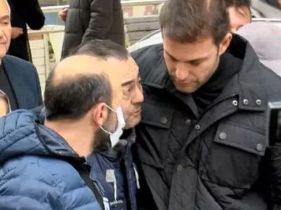 Serdar Ortaç'tan kötü haber! Cenazeye ünlüler akın etti