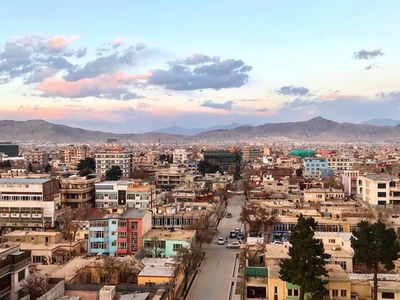 Afganistan'da Saç Ekim Kliniğinde Çalışan 5 Türk Mahsur Kaldı