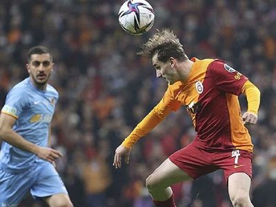 Önder Özen Galatasaray'daki Kötü Gidişatın Nedenlerini Açıkladı!