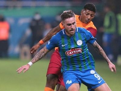 Beşiktaş'ın Çaykur Rizespor'da kiralık olarak oynayan futbolcusu Tyler Boyd için Sivasspor devreye girdi!
