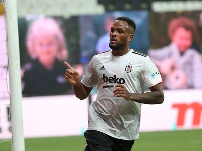 Beşiktaş'ta Cyle Larin Krizi!