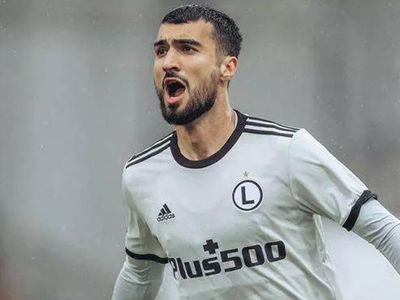 Galatasaray ve Başakşehir Mahir Emreli'nin Transferi İçin Rekabete Girdi!