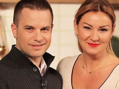 Pınar Altuğ erkeklerin yüreğini hoplattı! Giydiği süper minili poza yorum yağdı 'yaşlansan mı artık!'