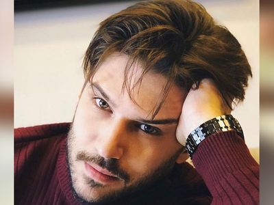 Tolgahan Sayışman kimdir?