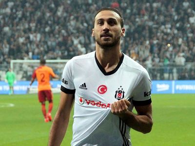 Beşiktaş Devre Arasında Cenk Tosun'u Kadrosuna Katıyor!