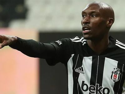 Atiba Hutchinson Kimdir?