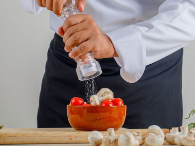 Böbrek taşı neden olur, nasıl düşürülür? Böbrek taşına yol açan besinler