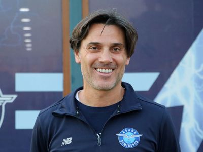 Adana Demirspor Teknik Direktörü Vincenzo Montella, Beşiktaş'ta gönderilmesi gündem olan Michy Batshuayi'yi transfer edebileceklerini açıkladı!