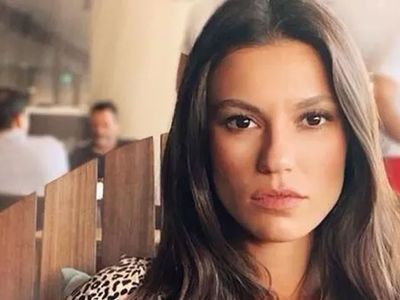 Arka Sokaklar'ın Zeliş'i Yüsra Geyik sütyensiz paylaşım yaptı görenler gözlerine inanamadı! 'Hüsnü Çoban görmesin!'
