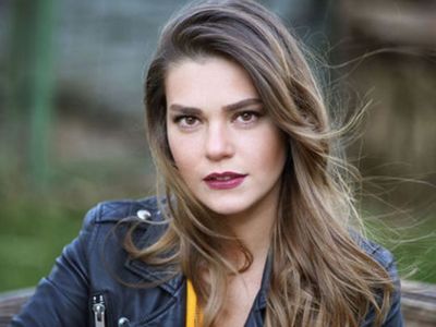 Aslı Enver tatil sezonunu açtı! Sahilde bikinisi ile sere serpe verdiği pozlar ağızları açık bıraktı