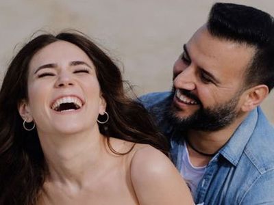 Alişan ve Buse Varol hakkında çıkan boşanma haberleri ünlü çiftin zenginliğine zenginlik kattı!