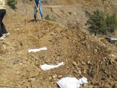 Artvin'de 10 yıl sonra eşini tekrar toprağa verdi!