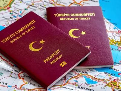 Havalimanında zor anlar yaşattılar: Ünlü ünsüz demeden Türk vatadaşlarına vize çilesi devam ediyor!