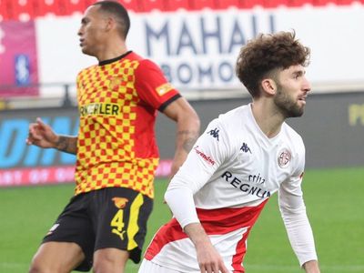 Trabzonspor Antalyasporlu Doğukan Sinik'i Transfer Etmek İstiyor!