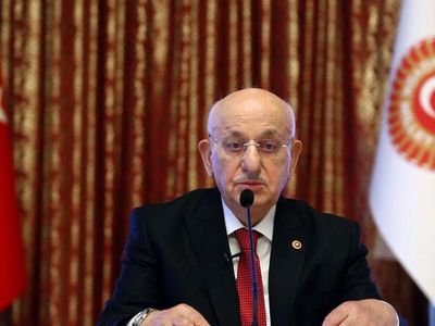 Dindar Anayasa Çağrısında Bulunan İsmail Kahraman Kimdir?