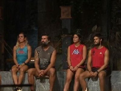 Ayşe ile Nisa yarışma boyunca birbirini yedi sonra da bitmesine iki gün kala sarmas dolaş ağlamaya başladı! Acun bu sahne karşısında şoke oldu