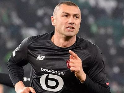A Milli Takım'ın Yıldızı Burak Yılmaz'ın Babası Transfer Açıklamalarında Bulundu!