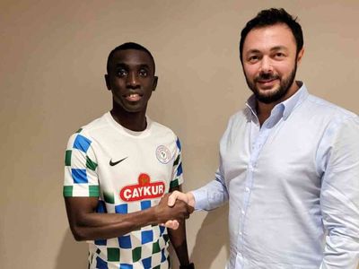 Çaykur Rizespor Papiss Demba Cisse'yi Transfer Etti!