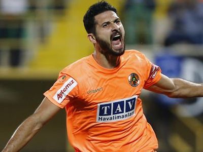 Galatasaray'dan Alanyaspor'a Transfer Olan Emre Akbaba Hakkında Hasan Çavuşoğlu'nun Sözleri Gündem Oldu!