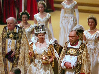 Kraliçe Elizabeth Kimdir?