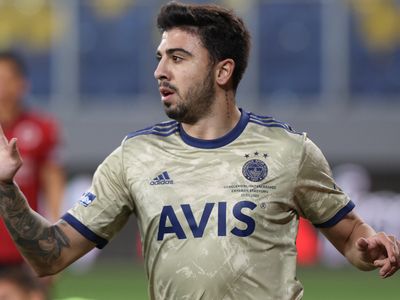 Ozan Tufan Fenerbahçe'den Ayrılmaya Karar Verdi!