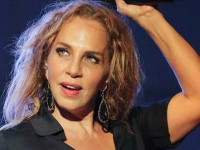 Sertep Erener'in konserine polis baskını ünlü şarkıcı neye uğradığını şaşırdı her şey bir anda oldu!