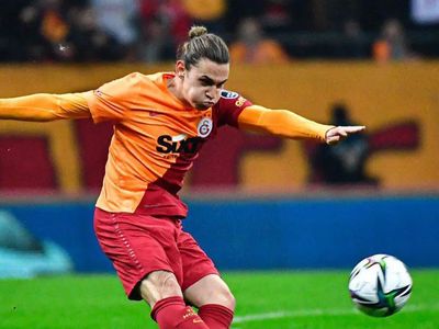 Galatasaray'da Domenec Torrent Talyan Antalyalı'yı İlk 11'de Düşünmüyor!