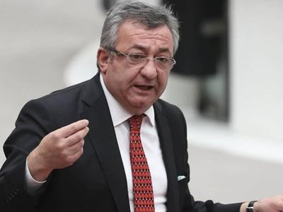 AK Parti Grup Başkan Vekili Özlem Zengin ile türkü söylediği videosu gündem olan CHP’li Engin Altay’ın skandal açıklamaları