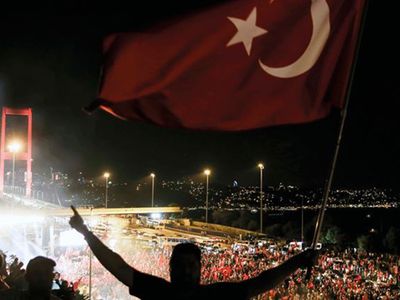 O Gece'yi Asla Unutmayacağız! İşte Dakika Dakika 15 Temmuz Darbe Girişimi