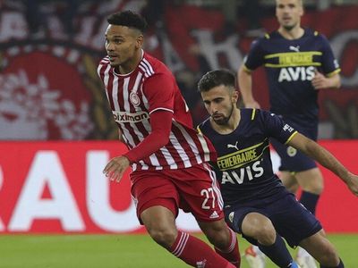 Fenerbahçe 12 Yıl Sonra Avrupa'da Bir İlki Yaşadı!