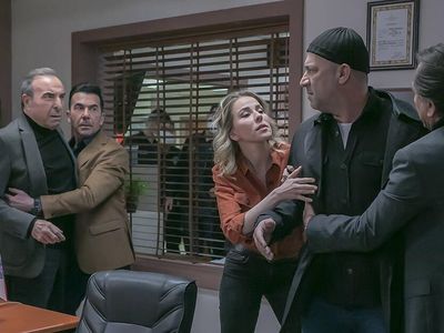 Arka Sokaklar'da acı veda! Efsane oyuncu 16 yıldır rol aldığı diziyi bıraktı