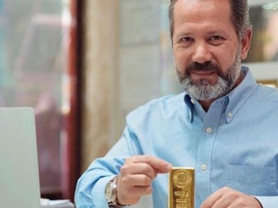 İslam Memiş Kimdir?