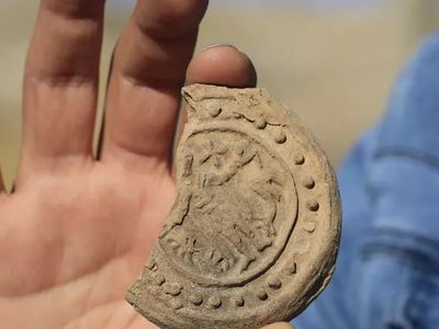 Tesadüfen gezen çoban Fırat Nehri kıyısında bulduğu kalıntıların 1800 yıllık eser olduğu ortaya çıktı!