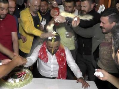 Amasya’da damat eğlencesinde yumurtalı saldırı
