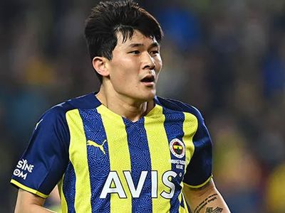 Fenerbahçe Kim Min Jae'nin takımdan ayrılması durumunda Abdul Mumin'in transferi için kolları sıvadı!