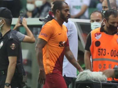 Galatasaray'da Kerem Aktürkoğlu'na Saldıran Marcao Kadro Dışı Bırakıldı!