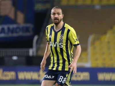 Caner Erkin'in Menajeri Fenerbahçe'den Ayrılığı Hakkında Çarpıcı Sözler Söyledi!