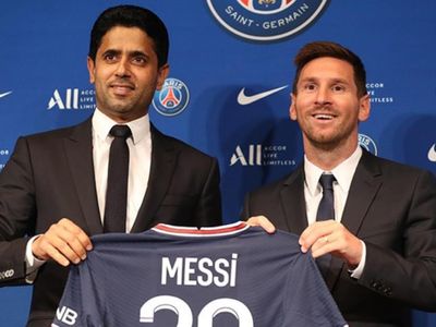 Neymar ve Lionel Messi Arasında Sinirler Geriliyor!