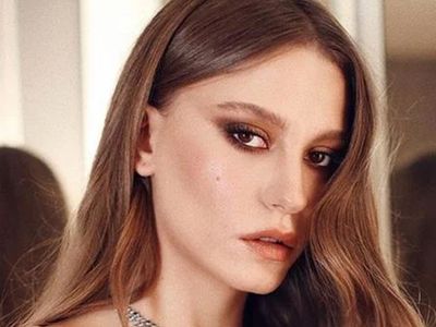 Serenay Sarıkaya’nın yeni aşkı Antidepresan ile geldi!