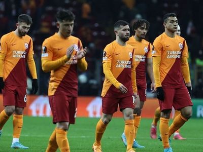 Galatasaray'ın, UEFA Avrupa Ligi'nden elenmesinin ardından Türkiye, UEFA sıralamasında ilk 15'in dışında kaldı!