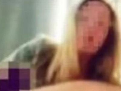 Online toplantının sonu kötü bitti: Kamerayı kapatmayı unutan çift 45 dakika canlı yayınca cinsel ilişkiye girdi