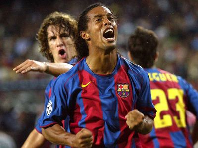 Barcelona'nın efsane isimlerinden Ronaldinho'nun son hali taraftarları hayrete düşürdü!