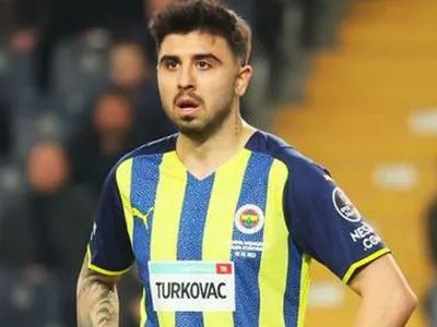 Fenerbahçe'de İsmail Kartal ile tartıştığı için kadro dışı kalan Ozan Tufan'a af çıkmadı! Futbolcunun transferine izin verildi